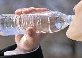 How to avoid plastics from drinking water?