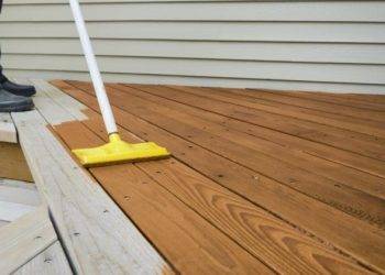 IS IT BETTER TO STAIN OR PAINT A DECK? PROS & CONS
