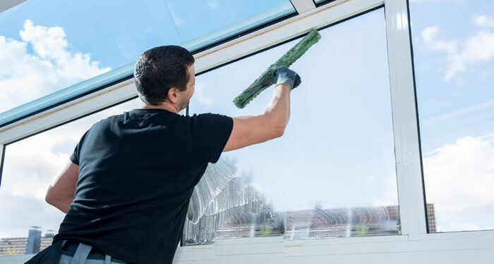 Finding a Reliable Window Cleaning Service for Offices